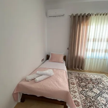 Titi's Guest Apartament *